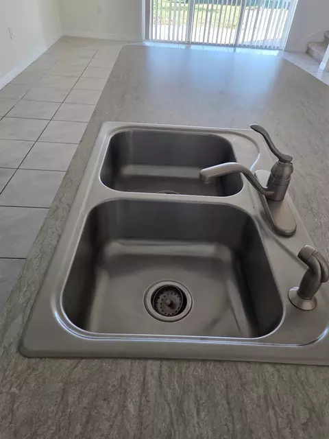 Kitchen - 2294 Tay Wes Dr, Saint Cloud, FL 34771 photo 5 of 6