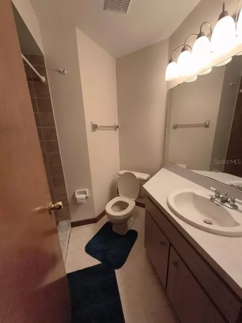 Bath - 1120 N Illinois Ave, Saint Cloud, FL 34769 photo 4 of 5