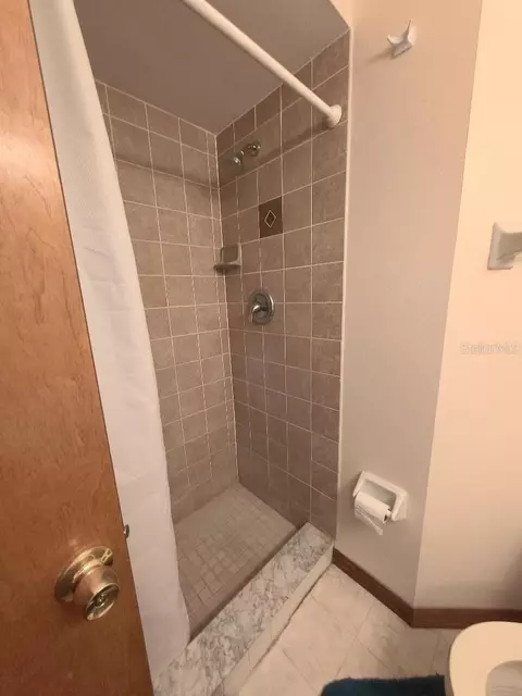Bath - 1120 N Illinois Ave, Saint Cloud, FL 34769 photo 5 of 5