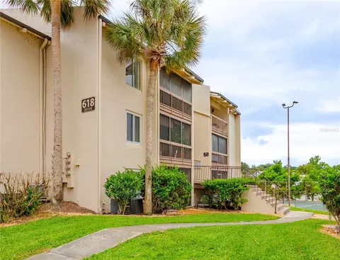 618 Orange Dr #216, Altamonte Springs, FL 32701