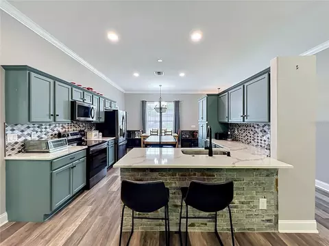 Kitchen - 300 E Geneva St, Ocoee, FL 34761 photo 5 of 7