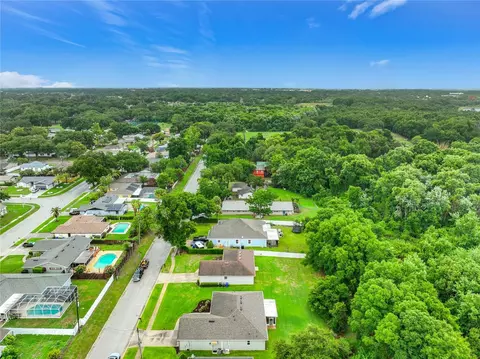View/Area - 300 E Geneva St, Ocoee, FL 34761 photo 3 of 6