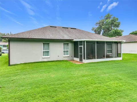 Exterior - 300 E Geneva St, Ocoee, FL 34761 photo 5 of 8