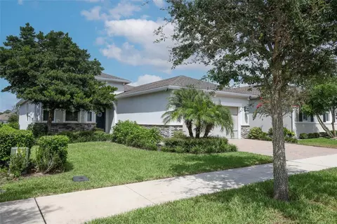 560 Adenmore Ter, Deland, FL 32724