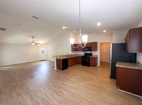 Living - 2005 Orange Ave, Saint Cloud, FL 34769 photo 4 of 5