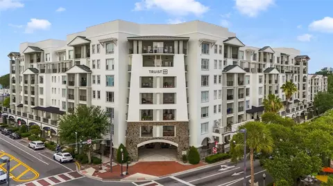 2305 Edgewater Dr #1210, Orlando, FL 32804