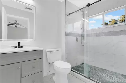 Bath - 1748 Fritwell Ct, Ocoee, FL 34761 photo 1 of 3