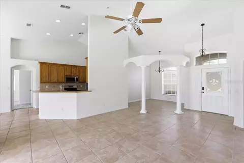 Living - 4303 Shoshone Ct, Saint Cloud, FL 34772 photo 3 of 6