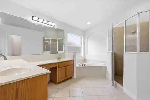 Bath - 4303 Shoshone Ct, Saint Cloud, FL 34772 photo 2 of 3