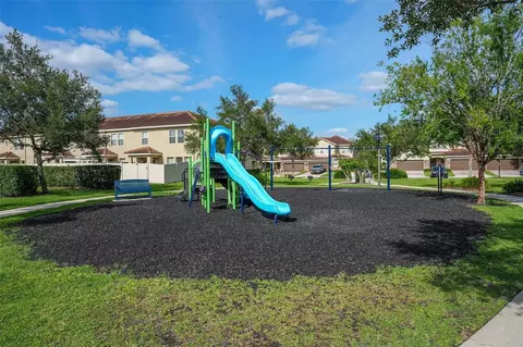 Exterior - 2125 Velvet Leaf Dr, Ocoee, FL 34761 photo 5 of 8