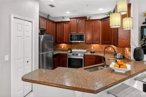 Kitchen - 2125 Velvet Leaf Dr, Ocoee, FL 34761 photo 1 of 6