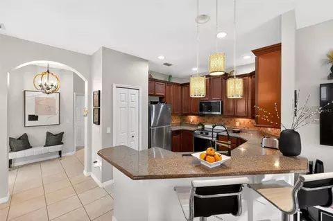 Kitchen - 2125 Velvet Leaf Dr, Ocoee, FL 34761 photo 5 of 6