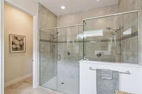 Bath - 2777 Southland St, Saint Cloud, FL 34772 photo 1 of 3