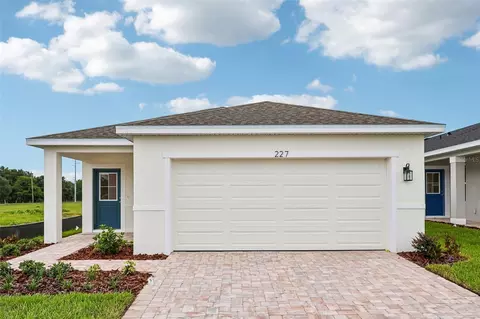 227 Hugo Dr, Haines City, FL 33844