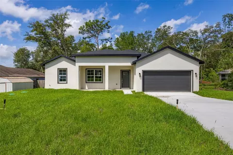 8100 N Hillview Cir, Dunnellon, FL 34434