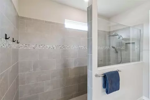 Bath - 2701 Timbergrove St, Saint Cloud, FL 34771 photo 4 of 4