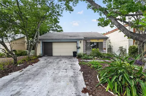 12521 Merry Ln, Hudson, FL 34667
