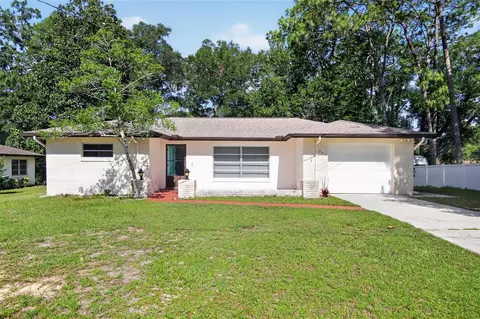 609 Goodyear Ave, Inverness, FL 34452