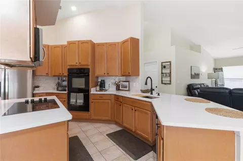 Kitchen - 122 Lena Ann Dr, Saint Cloud, FL 34771 photo 5 of 6
