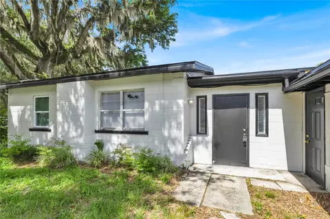 226 S Hill Ave, Deland, FL 32724