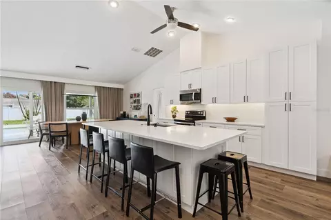 Kitchen - 400 S Cumberland Ave, Ocoee, FL 34761 photo 4 of 5