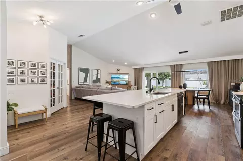 Kitchen - 400 S Cumberland Ave, Ocoee, FL 34761 photo 3 of 5