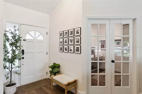 Entry Way - 400 S Cumberland Ave, Ocoee, FL 34761 photo 2 of 3