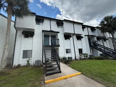 4111 S Semoran Blvd #3, Orlando, FL 32822