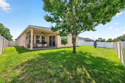 Exterior - 4062 Brookshire Cir, Eustis, FL 32736 photo 4 of 6