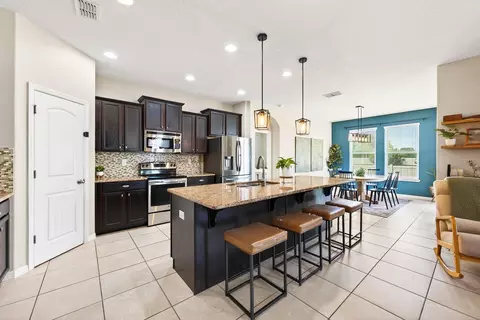 Kitchen - 4062 Brookshire Cir, Eustis, FL 32736 photo 1 of 4