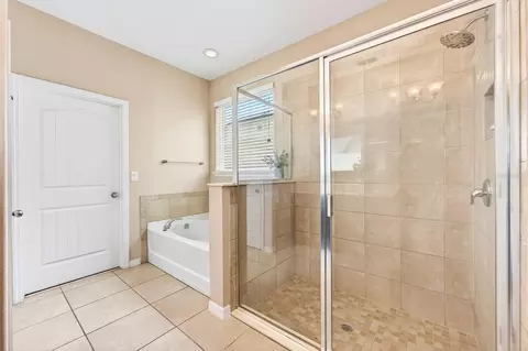 Bath - 4062 Brookshire Cir, Eustis, FL 32736 photo 1 of 4