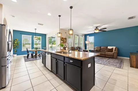 Kitchen - 4062 Brookshire Cir, Eustis, FL 32736 photo 4 of 4