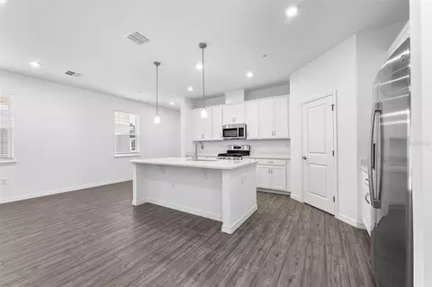 Kitchen - 5750 Stockade Blvd, Saint Cloud, FL 34771 photo 2 of 5
