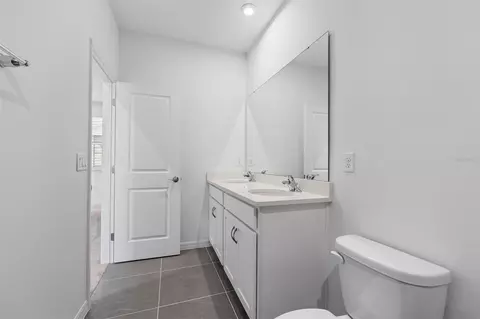Bath - 5750 Stockade Blvd, Saint Cloud, FL 34771 photo 4 of 8