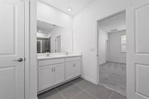 Bath - 5750 Stockade Blvd, Saint Cloud, FL 34771 photo 6 of 8