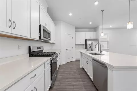 Kitchen - 5750 Stockade Blvd, Saint Cloud, FL 34771 photo 5 of 5