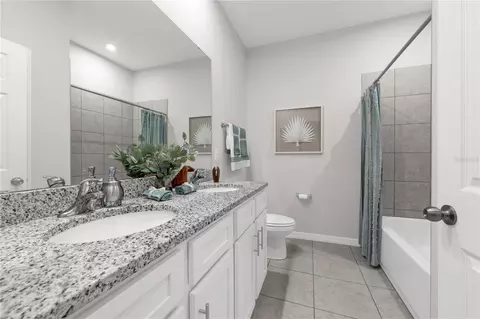 Bath - 1843 Shadow Box Bnd, Saint Cloud, FL 34771 photo 2 of 3