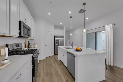 Kitchen - 1824 Shadow Box Bnd, Saint Cloud, FL 34771 photo 2 of 3