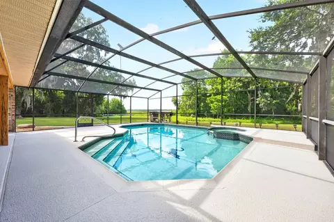 Exterior - 1600 E 10th St, Saint Cloud, FL 34771 photo 6 of 10