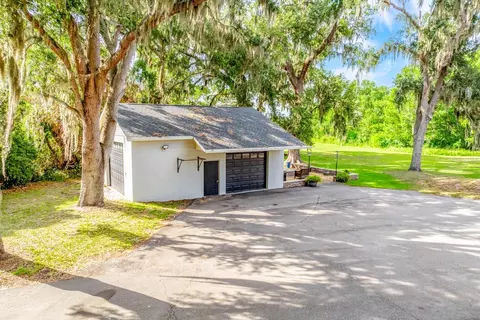 Exterior - 1600 E 10th St, Saint Cloud, FL 34771 photo 8 of 10
