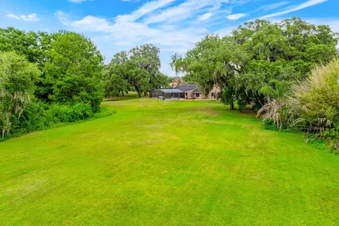 Exterior - 1600 E 10th St, Saint Cloud, FL 34771 photo 7 of 10