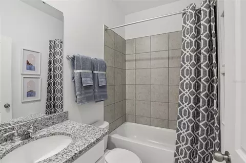 Bath - 1884 Horsetail Dr, Saint Cloud, FL 34771 photo 2 of 5