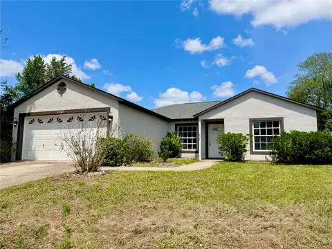 2703 Leafy Way Ln, Deltona, FL 32725