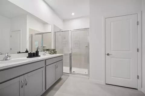 Bath - 5832 Cliffbow Loop, Leesburg, FL 34748 photo 5 of 5
