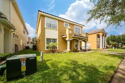 Exterior - 2680 Dolfino Ct, Saint Cloud, FL 34772 photo 4 of 5