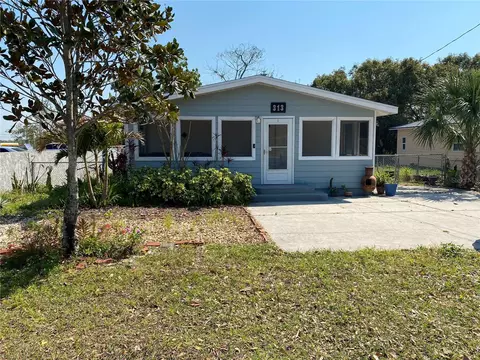 313 S Observatory Dr, Orlando, FL 32835