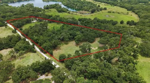 528 Ashley Ln, Center Hill, FL 33514