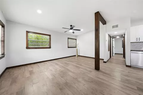 Living - 906 Sabrina Dr, Ocoee, FL 34761 photo 1 of 2