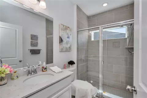 Bath - 7663 SW 74th Loop, Ocala, FL 34481 photo 6 of 6