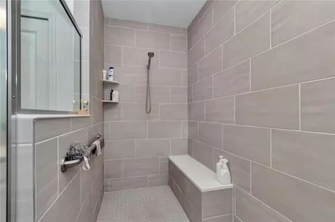 Bath - 7663 SW 74th Loop, Ocala, FL 34481 photo 4 of 6